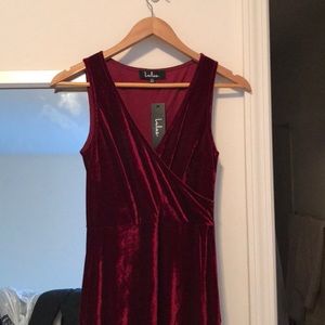 Long velvet red dress